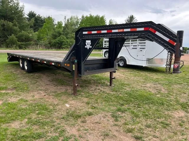 used Equipment / Flatbed Trailers PJ Trailers  for sale, in Merrill, WI Thumbnail 5