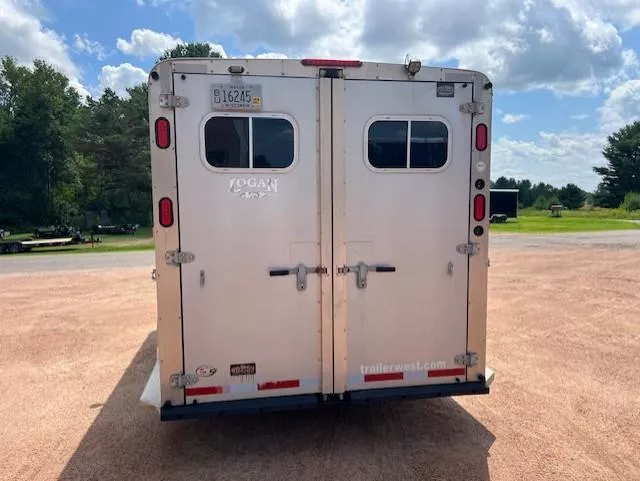 2010 Logan Coach Trailers Logan Aluminum XTR Horse Trailer