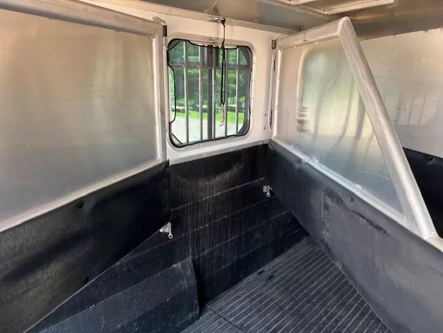 used Horse Trailers Logan Coach Trailers  for sale, in Merrill, WI Thumbnail 14