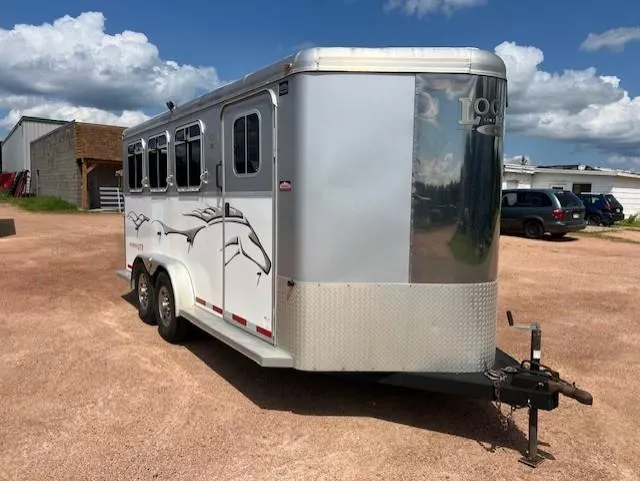 used Horse Trailers Logan Coach Trailers  for sale, in Merrill, WI Thumbnail 4