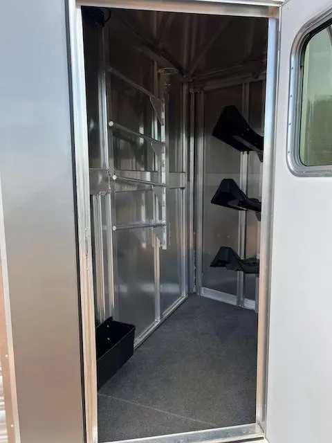 used Horse Trailers Featherlite  for sale, in Merrill, WI Thumbnail 8