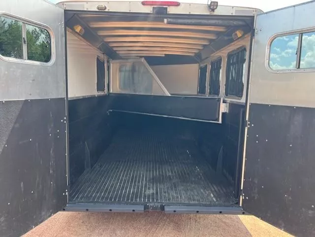 used Horse Trailers Logan Coach Trailers  for sale, in Merrill, WI Thumbnail 16