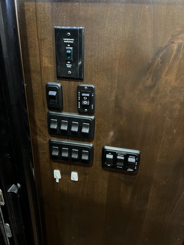 used Horse Trailers Featherlite  for sale, in Merrill, WI Thumbnail 30