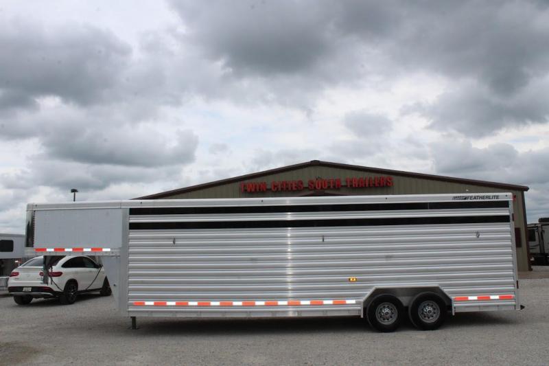 2020 Featherlite 27' Stock Trailer 2020 Featherlite 27' Stock Trailer