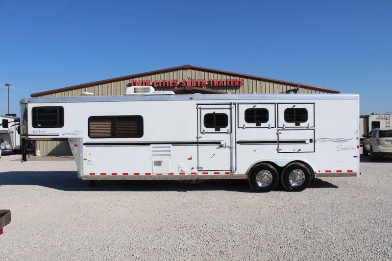 2005 Sundowner Trailers 8010 Horse Trailer 2005 Sundowner Trailers 8010 Horse Trailer