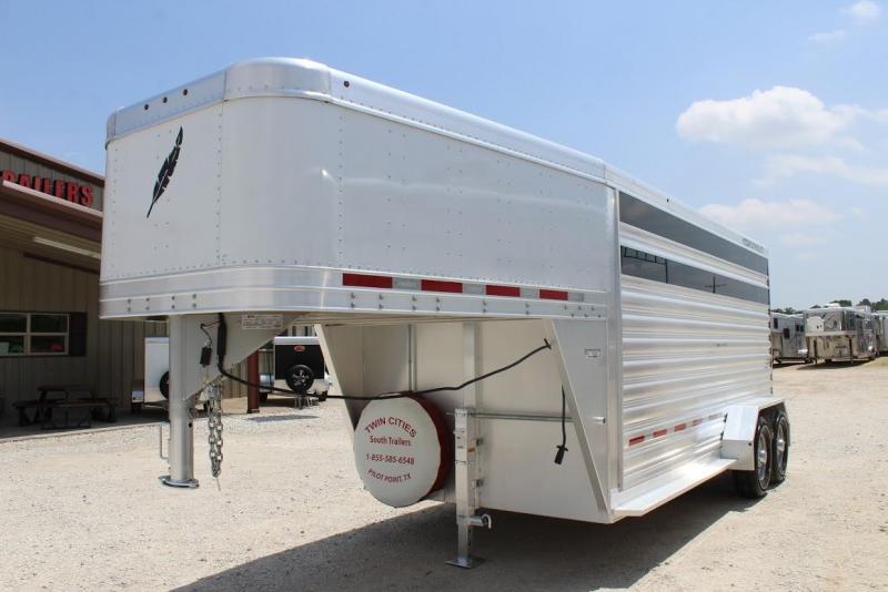 2020 Featherlite 8117 Livestock Trailer 2020 Featherlite 8117 Livestock Trailer