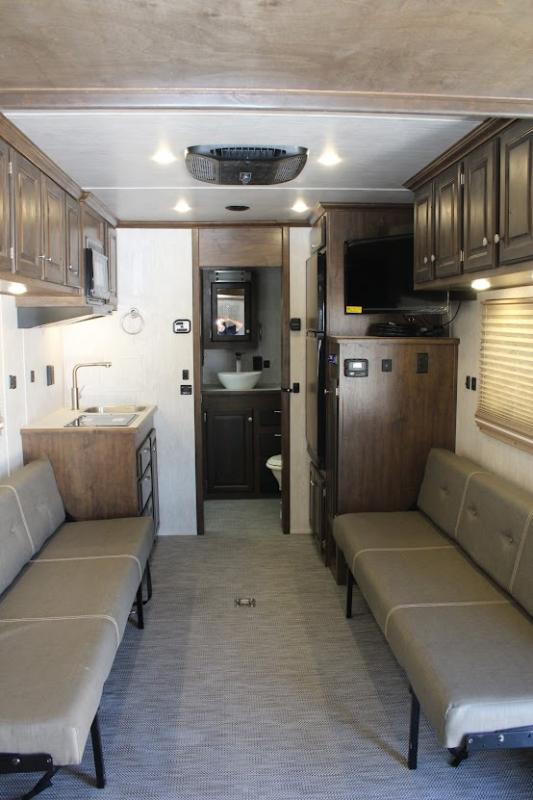 2023 Sundowner 22' Toy Hauler Bumper Pull Sundowner Trailers