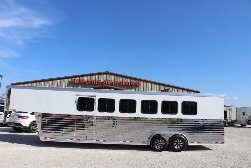 2022 Sundowner 6 horse Super Tack gooseneck 2022 Sundowner 6 horse Super Tack gooseneck