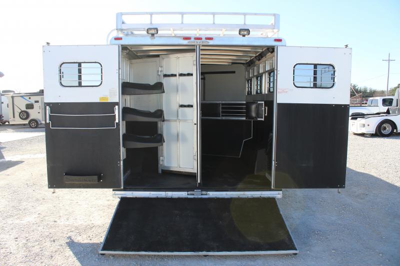 used Horse Trailers Sundowner Trailers  for sale, in Pilot Point, TX Thumbnail 9