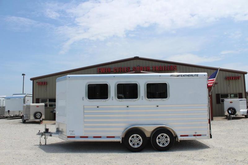 2021 Featherlite 7441 Horse Trailer 2021 Featherlite 7441 Horse Trailer