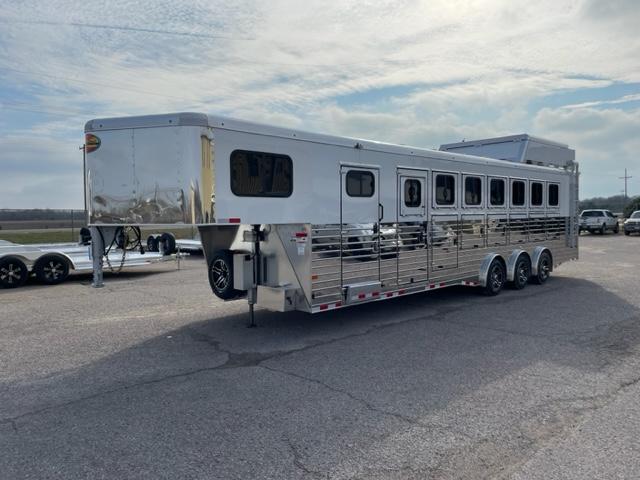 new Horse Trailers Sundowner Trailers  for sale, in Pilot Point, TX Thumbnail 3