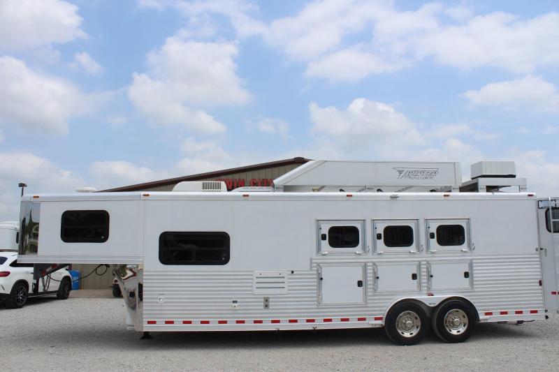 2012 Twister Twister Horse Trailer 2012 Twister Twister Horse Trailer