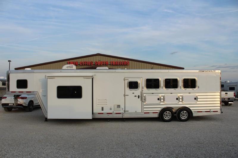 2021 Featherlite 4 horse with 13' LQ with Slide Out 2021 Featherlite 4 horse with 13' LQ with Slide Out