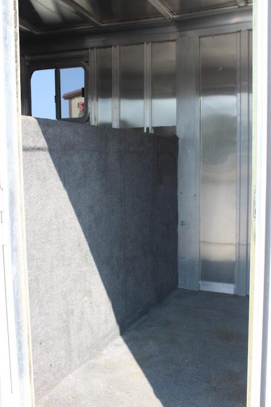 used Horse Trailers Featherlite  for sale, in Pilot Point, TX Thumbnail 15