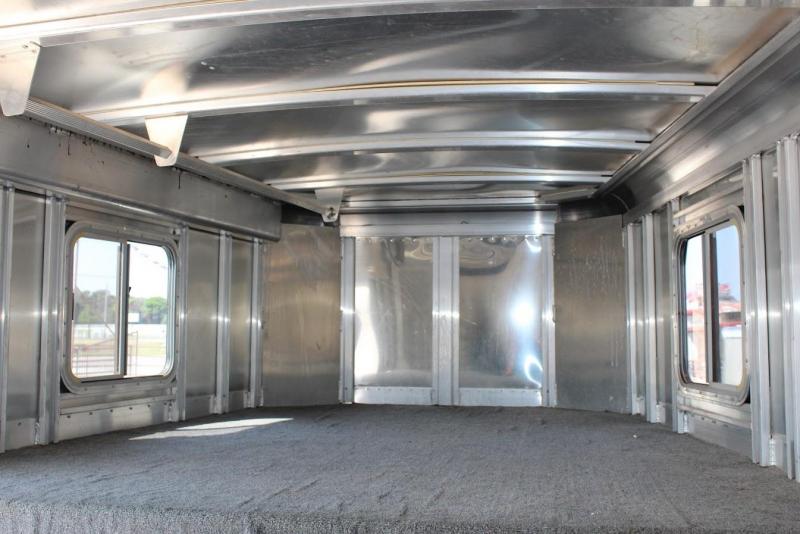 used Horse Trailers Featherlite  for sale, in Pilot Point, TX Thumbnail 14