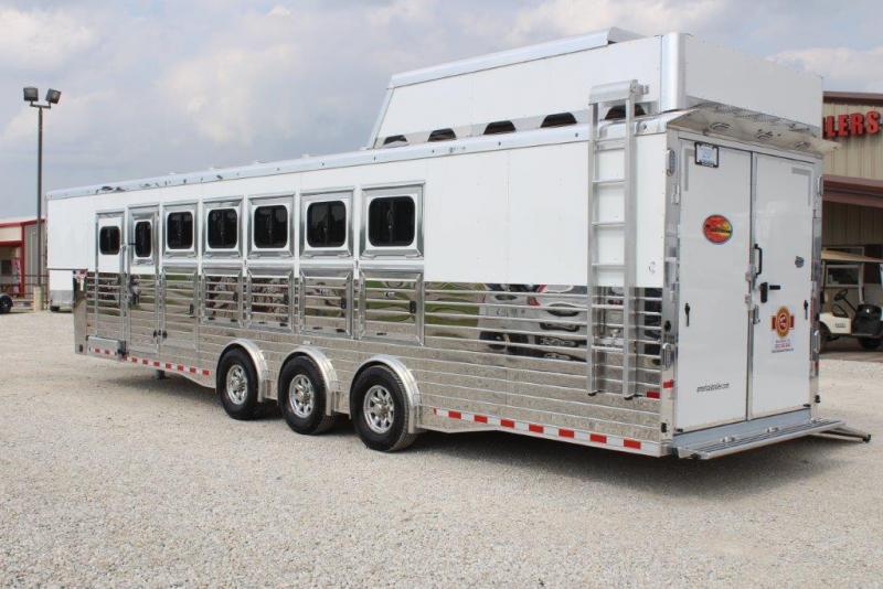 Sundowner Horse trailers for sale