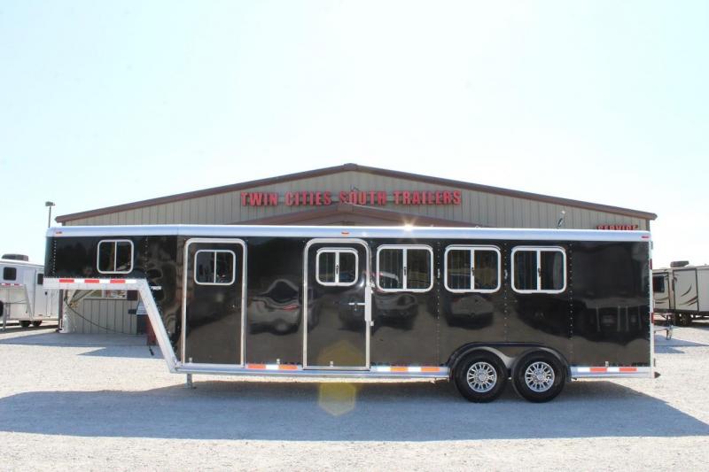 2008 Featherlite 8541 Horse Trailer 2008 Featherlite 8541 Horse Trailer