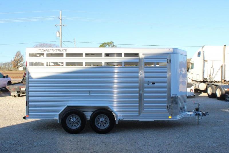2021 Featherlite 8107 Livestock Trailer 2021 Featherlite 8107 Livestock Trailer