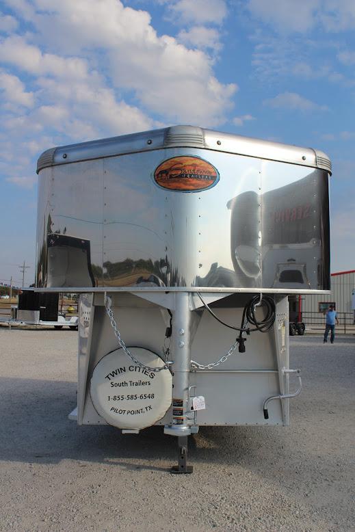 used Horse Trailers Sundowner Trailers  for sale, in Pilot Point, TX Thumbnail 4