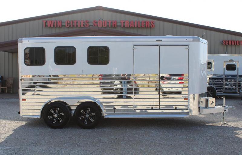 2023 Sundowner 3 horse slant bumper pull 2023 Sundowner 3 horse slant bumper pull