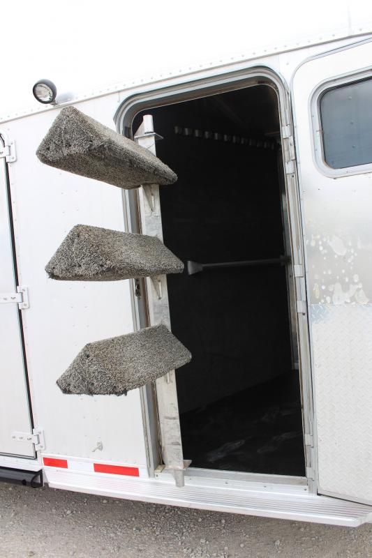used Horse Trailers Featherlite  for sale, in Pilot Point, TX Thumbnail 13
