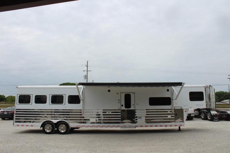 2006 Sundowner Trailers 8014 Horse Trailer 2006 Sundowner Trailers 8014 Horse Trailer