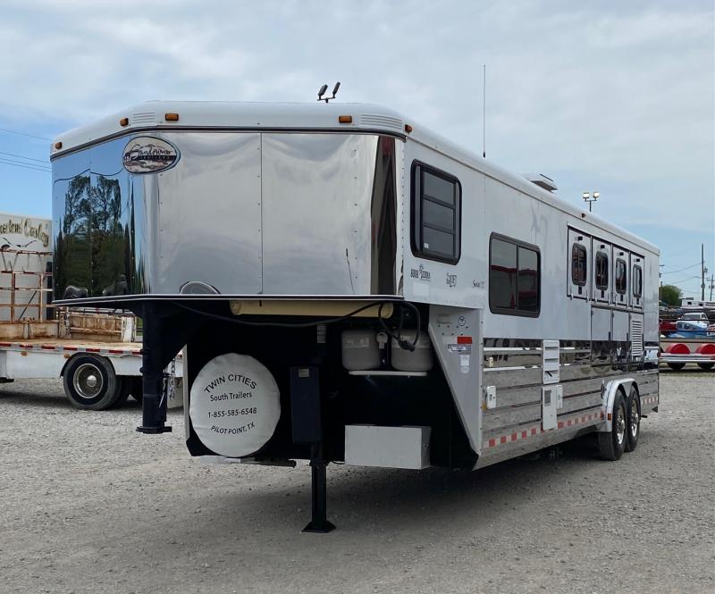 2021 Sundowner 2 horse straight load gooseneck Sundowner Trailers