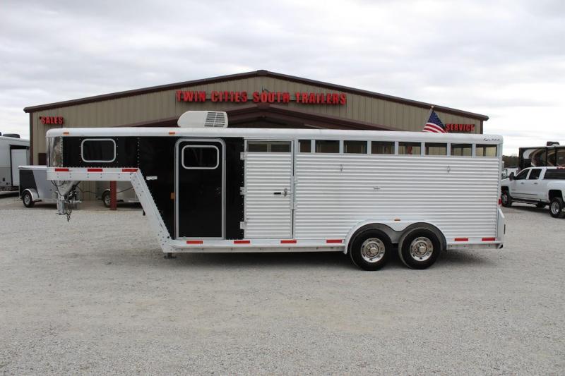 2009 Exiss Trailers stock Livestock Trailer 2009 Exiss Trailers stock Livestock Trailer