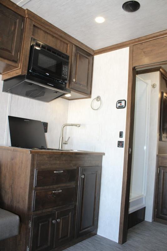 2023 Sundowner 22' Toy Hauler Bumper Pull Sundowner Trailers