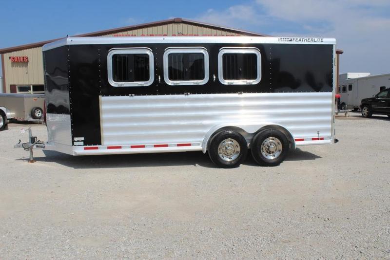2016 Featherlite 9409 Horse Trailer 2016 Featherlite 9409 Horse Trailer