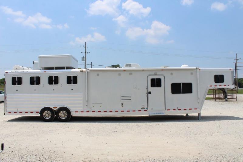 2008 Featherlite 8581 Horse Trailer 2008 Featherlite 8581 Horse Trailer