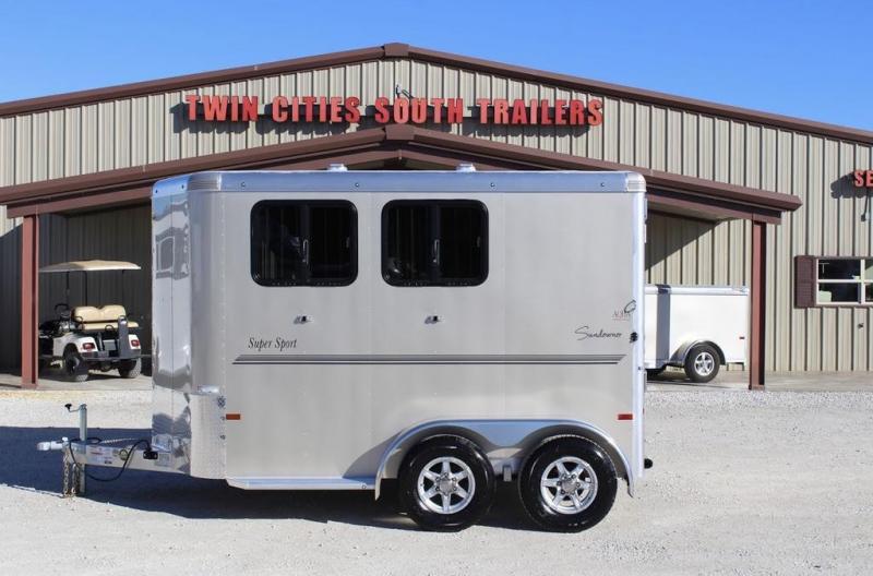 2021 Sundowner 2 horse slant bumper pull 2021 Sundowner 2 horse slant bumper pull