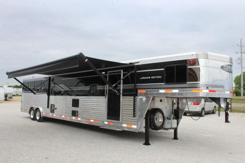 2021 SMC Horse Trailers SMC LQ Horse Trailer 2021 SMC Horse Trailers SMC LQ Horse Trailer