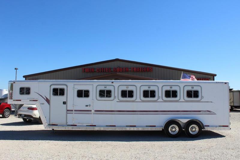 2000 Exiss Trailers extreme Horse Trailer 2000 Exiss Trailers extreme Horse Trailer
