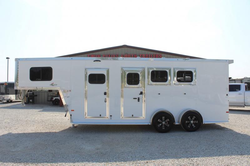 2024 Sundowner 2 horse straight load Bumper pull Sundowner Trailers