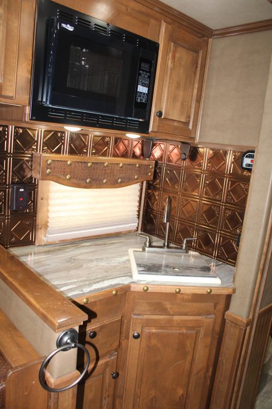 used Horse Trailers Sundowner Trailers  for sale, in Pilot Point, TX Thumbnail 19