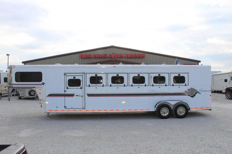 1999 Sundowner Trailers 6 Horse Horse Trailer 1999 Sundowner Trailers 6 Horse Horse Trailer