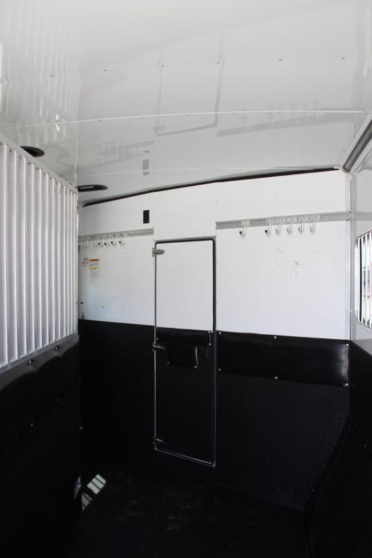 used Horse Trailers Sundowner Trailers  for sale, in Pilot Point, TX Thumbnail 14