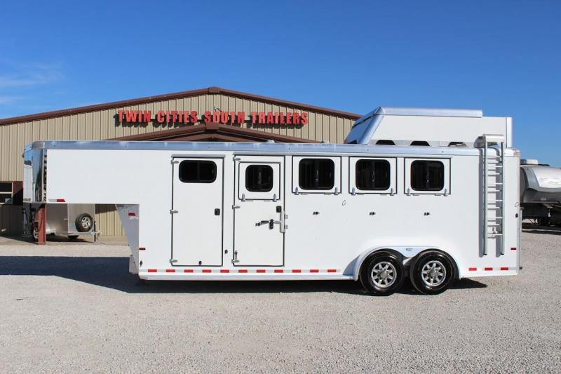 2020 Sundowner Trailers Super Tack Horse Trailer 2020 Sundowner Trailers Super Tack Horse Trailer