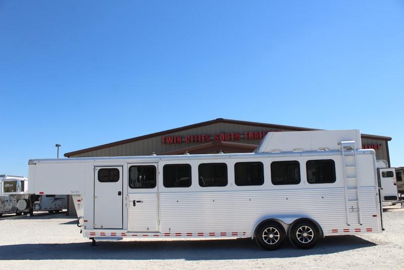 2016 Sundowner 6 horse slant gooseneck 2016 Sundowner 6 horse slant gooseneck