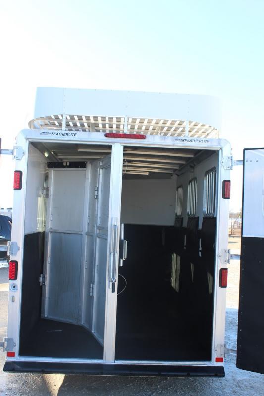 used Horse Trailers Featherlite  for sale, in Pilot Point, TX Thumbnail 6