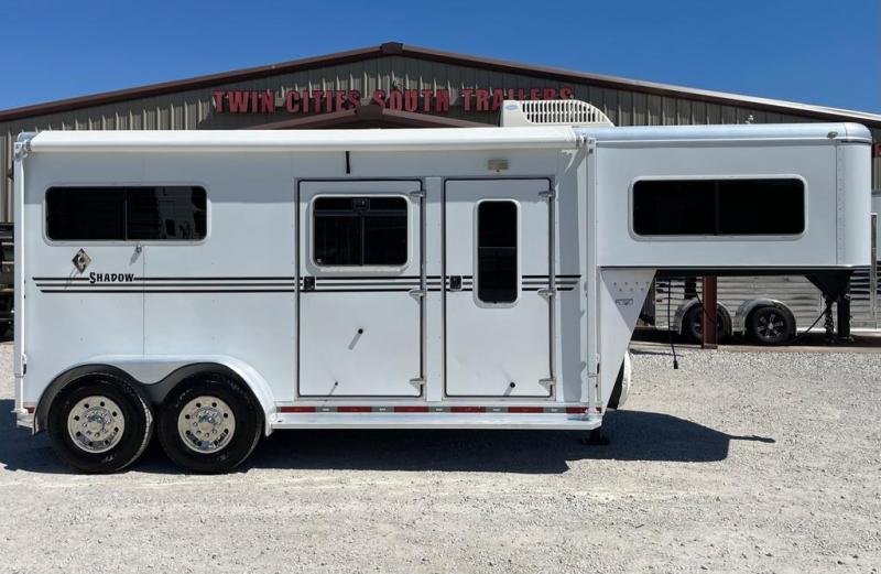 2007 Shadow 2 horse gooseneck with dressing room 2007 Shadow 2 horse gooseneck with dressing room