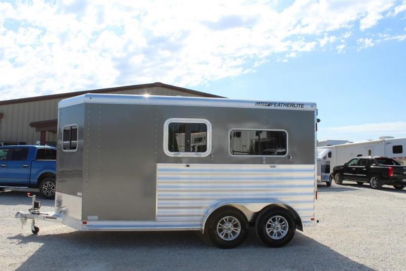 2021 Featherlite 7442 Horse Trailer 2021 Featherlite 7442 Horse Trailer