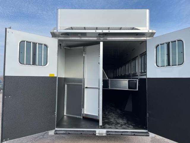 new Horse Trailers Sundowner Trailers  for sale, in Pilot Point, TX Thumbnail 5