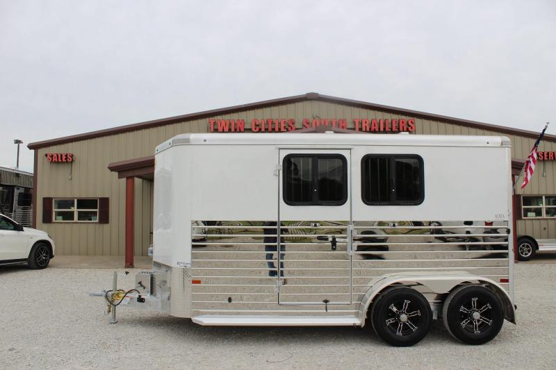 2022 Sundowner Trailers Super Tack Horse Trailer 2022 Sundowner Trailers Super Tack Horse Trailer