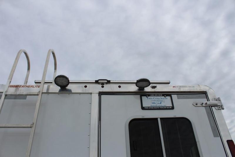 used Horse Trailers Featherlite  for sale, in Pilot Point, TX Thumbnail 10