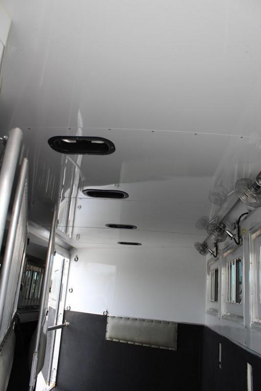 used Horse Trailers Featherlite  for sale, in Pilot Point, TX Thumbnail 23