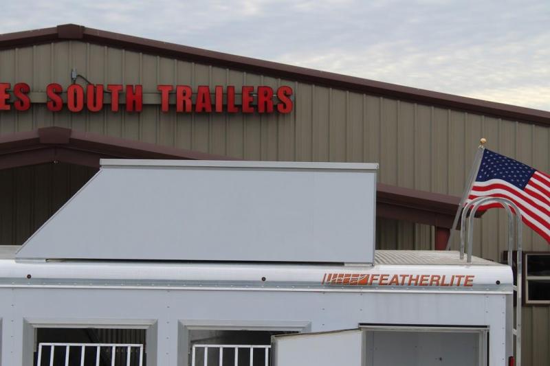 used Horse Trailers Featherlite  for sale, in Pilot Point, TX Thumbnail 15