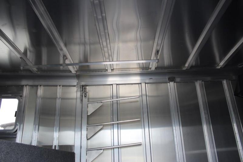 used Horse Trailers Featherlite  for sale, in Pilot Point, TX Thumbnail 25