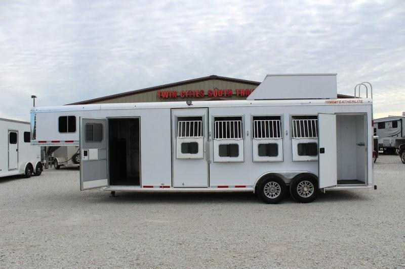 used Horse Trailers Featherlite  for sale, in Pilot Point, TX Thumbnail 4